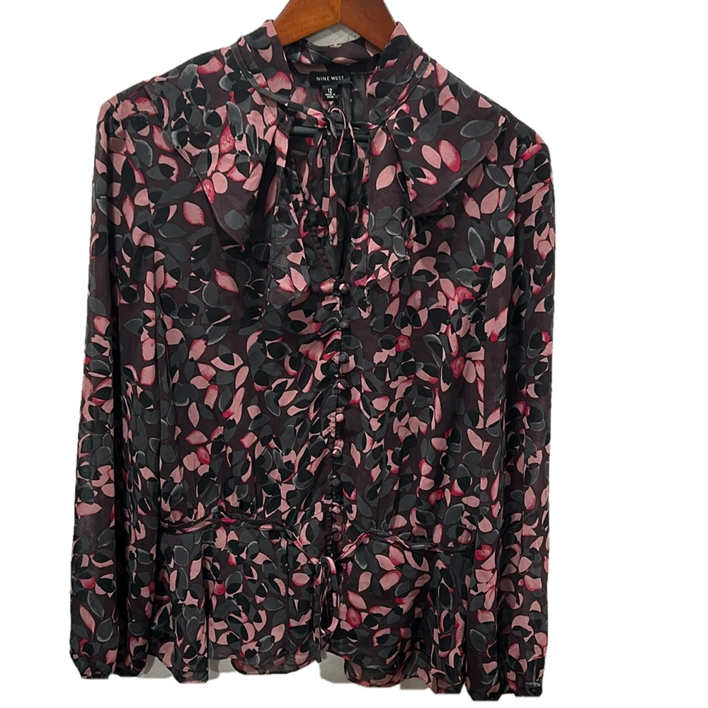 NINE WEST  long sleeve black floral blouse size 12 GUC…